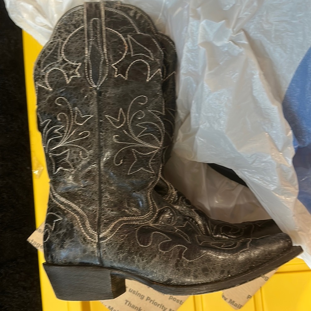 Women’s 7.5 black leather cowboy boots leather J.B. Dillgen brand